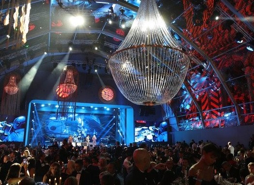 Decorando la Gala para el Océano Global de Monte Carlo